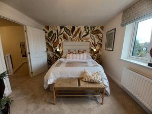 Photo 7- click for photo gallery